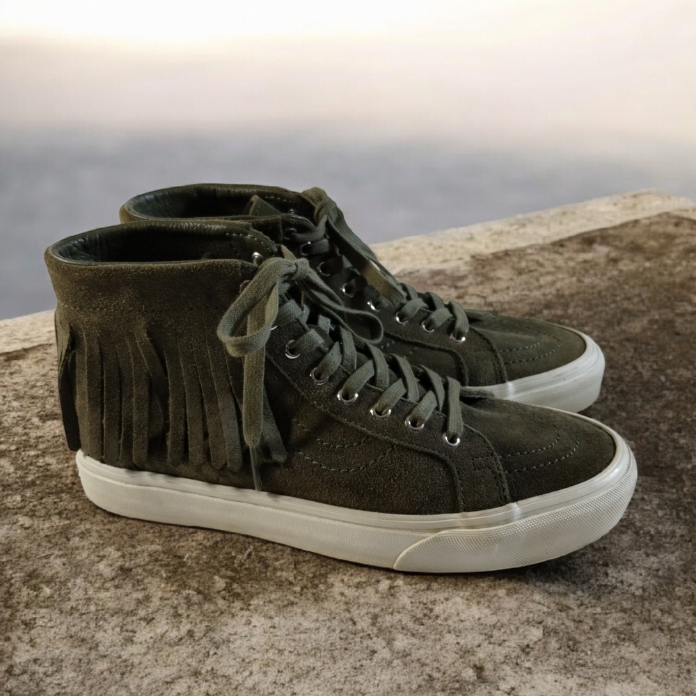 Vans SK8-Hi Top Unisex Suede Moccasin Fringe Sneakers Men's 7, Women's 8 1/2